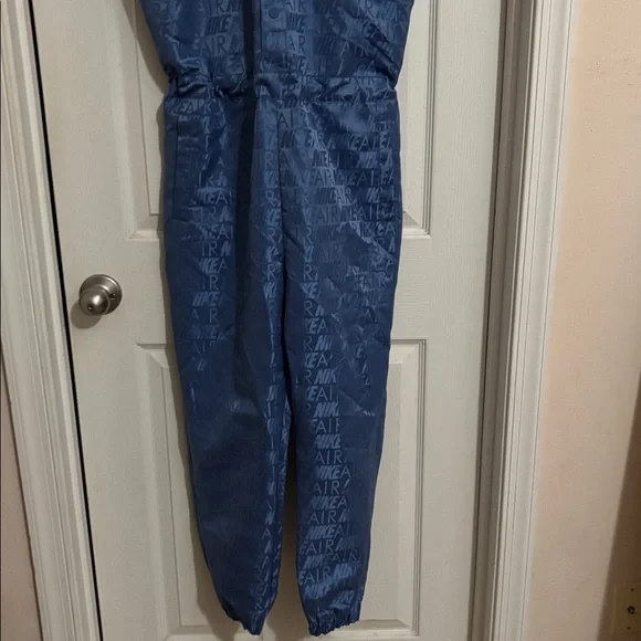 Nike air jump suit - Picture 2 of 6